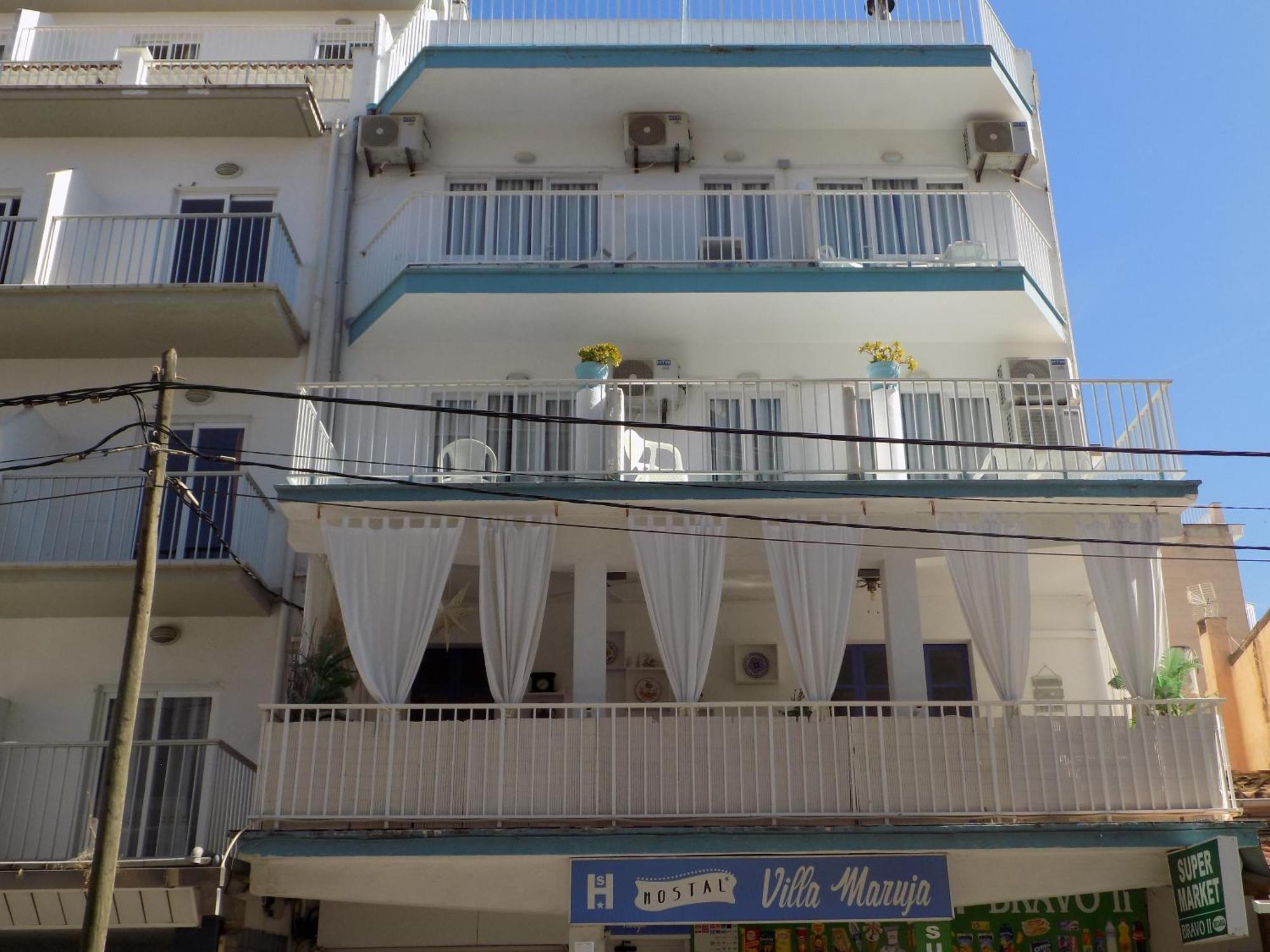 Hostal Villa Maruja El Arenal  Exterior photo